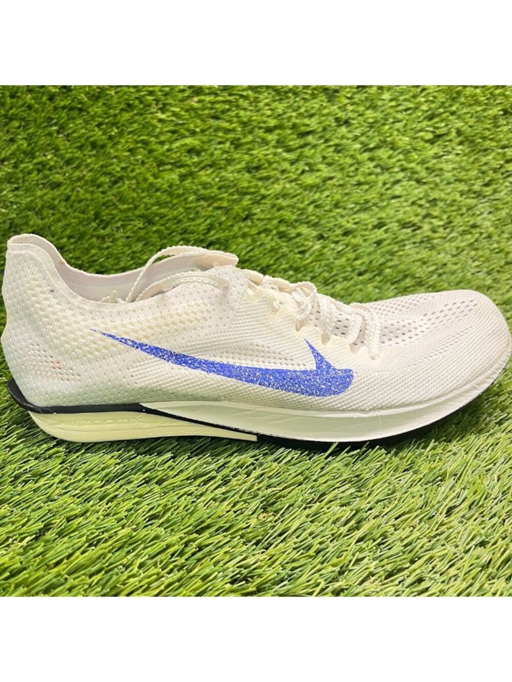 Nike ZoomX Dragonfly 2 Mens Size 7.5 White Running Track & Field Spikes Shoes